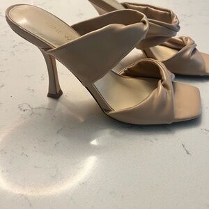 Nine West Women's Beige Kitten Heels Size 7.5